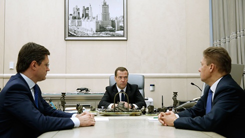 Медведев озвучил цену на газ для Украины на III квартал - фото