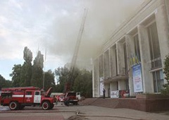 В Черкассах горел театр им. Шевченко - фото