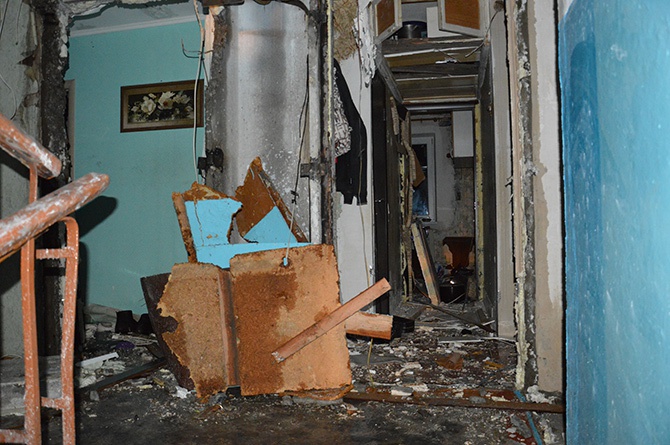 В Кривом Роге произошел взрыв в жилом доме, госпитализированы 7 человек - фото