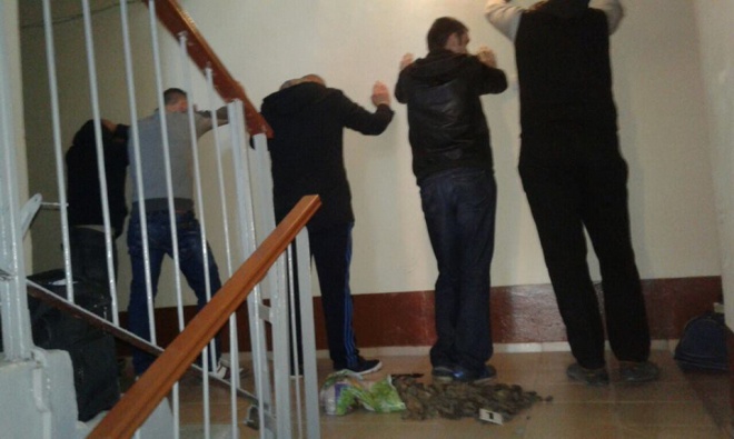 В Ровно у скупщиков изъяли 10 кг янтаря - фото