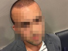 При попытке вылететь в Турцию задержали подозреваемого в стрельбе в киевском кафе