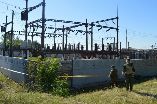 В Донецкой области пытались подорвать электро-подстанцию - фото