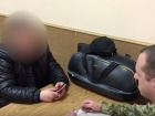Двое российских полицейских попросили политического убежища в Украине