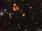 Таинственное гигантское кольцо из водорода вокруг далекой галактики