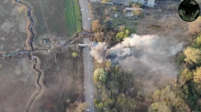 Защитники уничтожили минометную позицию и жилое помещение оккупантов - видео - фото