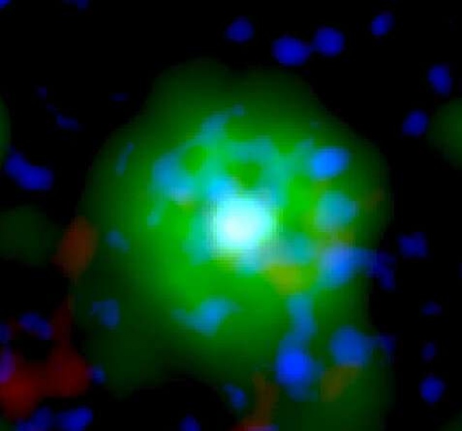 Космические неоновые огни от необычной звезды - фото