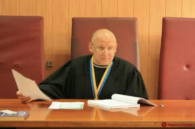 Активиста Стерненко осудил одиозный судья - фото
