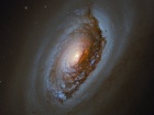 Хаббл показал галактику "Злой глаз"