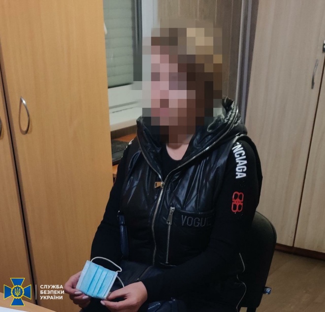 Задержана екс-чиновница "ЛНР", которая теперь решила жить на подконтрольной территории - фото