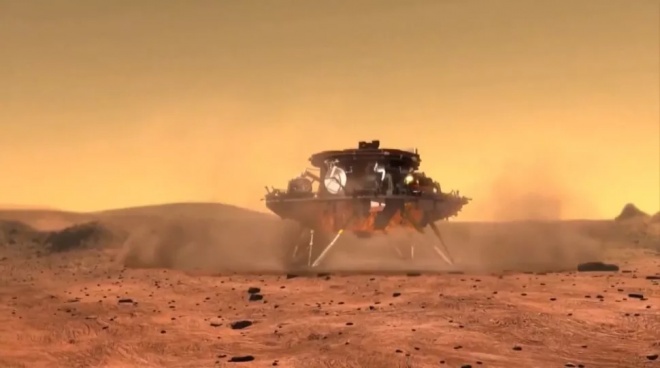 Первый китайский ровер успешно спустился на Марс - фото