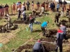В Новосибирске прошел чемпионат по... копанию могил