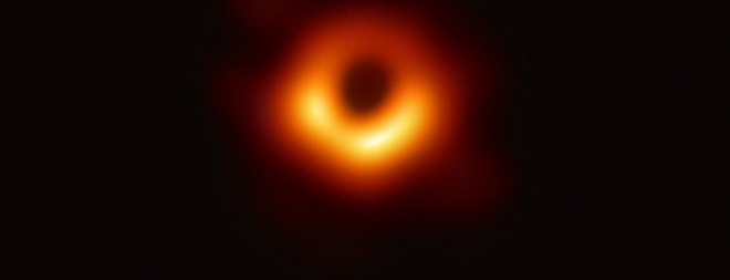 Как зарождается сверхмассивная черная дыра - предложено объяснение - фото