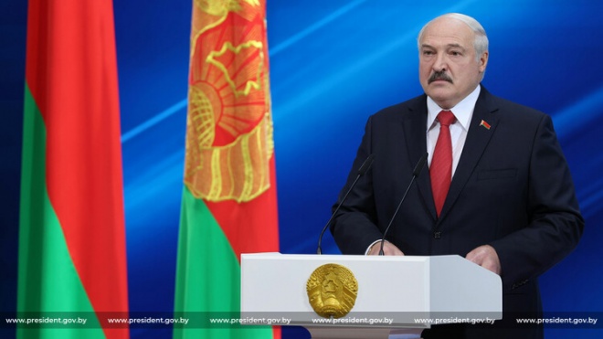 Лукашенко поручил полностью перекрыть границу с Украиной - фото