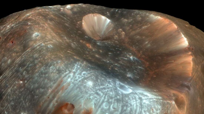 Лучшими местами для поиска марсианской жизни могут быть его луны, считают ученые - фото