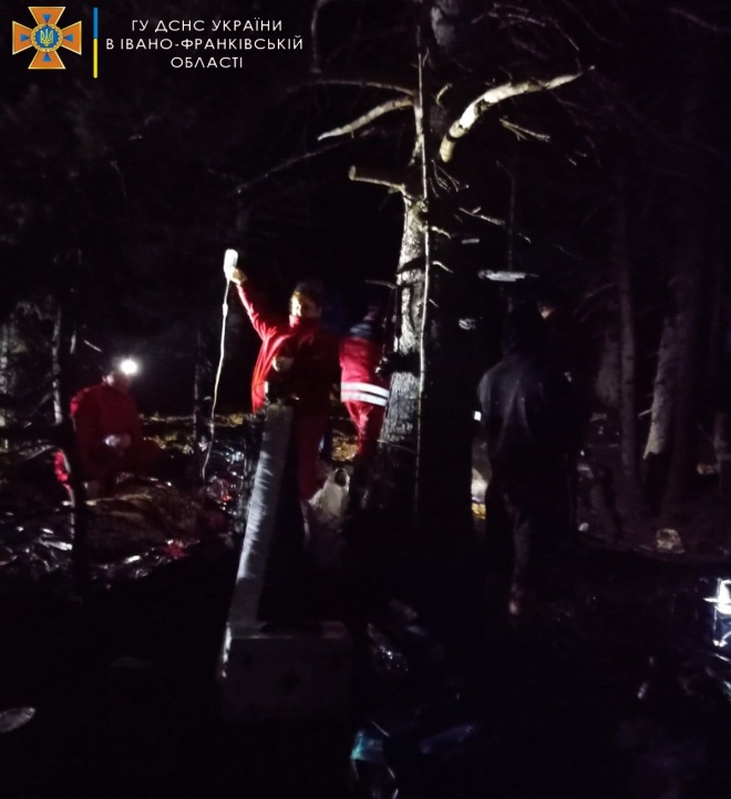 На Прикарпатье от взрыва погибли туристы - фото