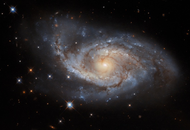 "Хаббл" показал парус из звезд - фото