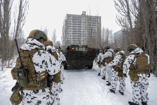Нацгвария в Припяти тренировалась защищать населенные пункты - фото