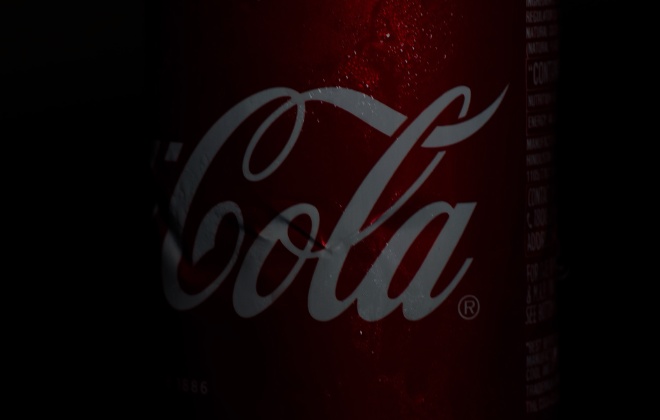 Кока-кола приостанавливает свой бизнес в России - фото