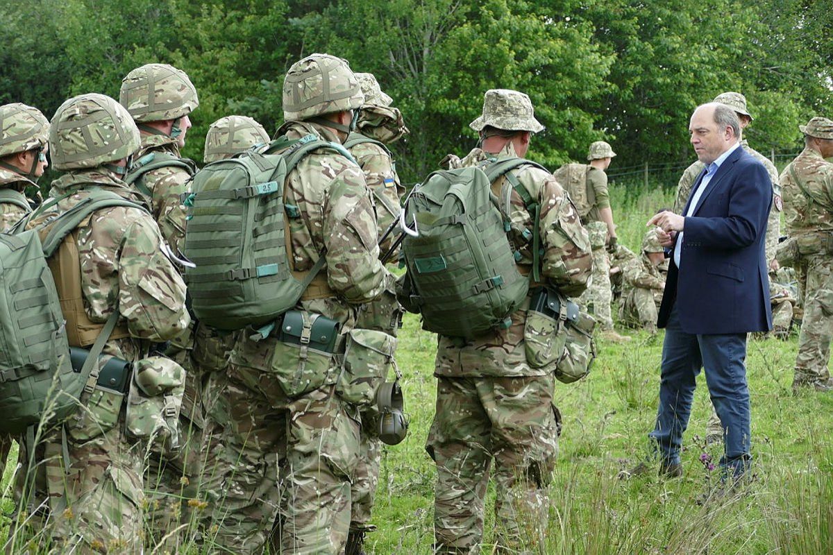 В Великобритании рассказали детали следующей военной поддержки Украины - фото