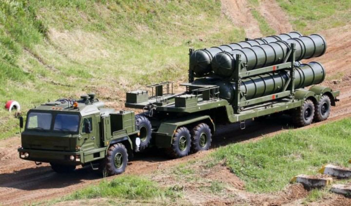 россия вероятно завезла в беларусь очередную партию ракет для ЗРК С-300/400. - фото