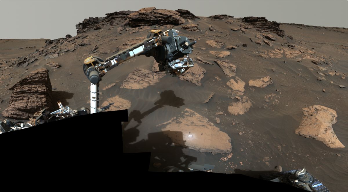 На Марсе обнаружена “сокровищница” органических веществ - фото