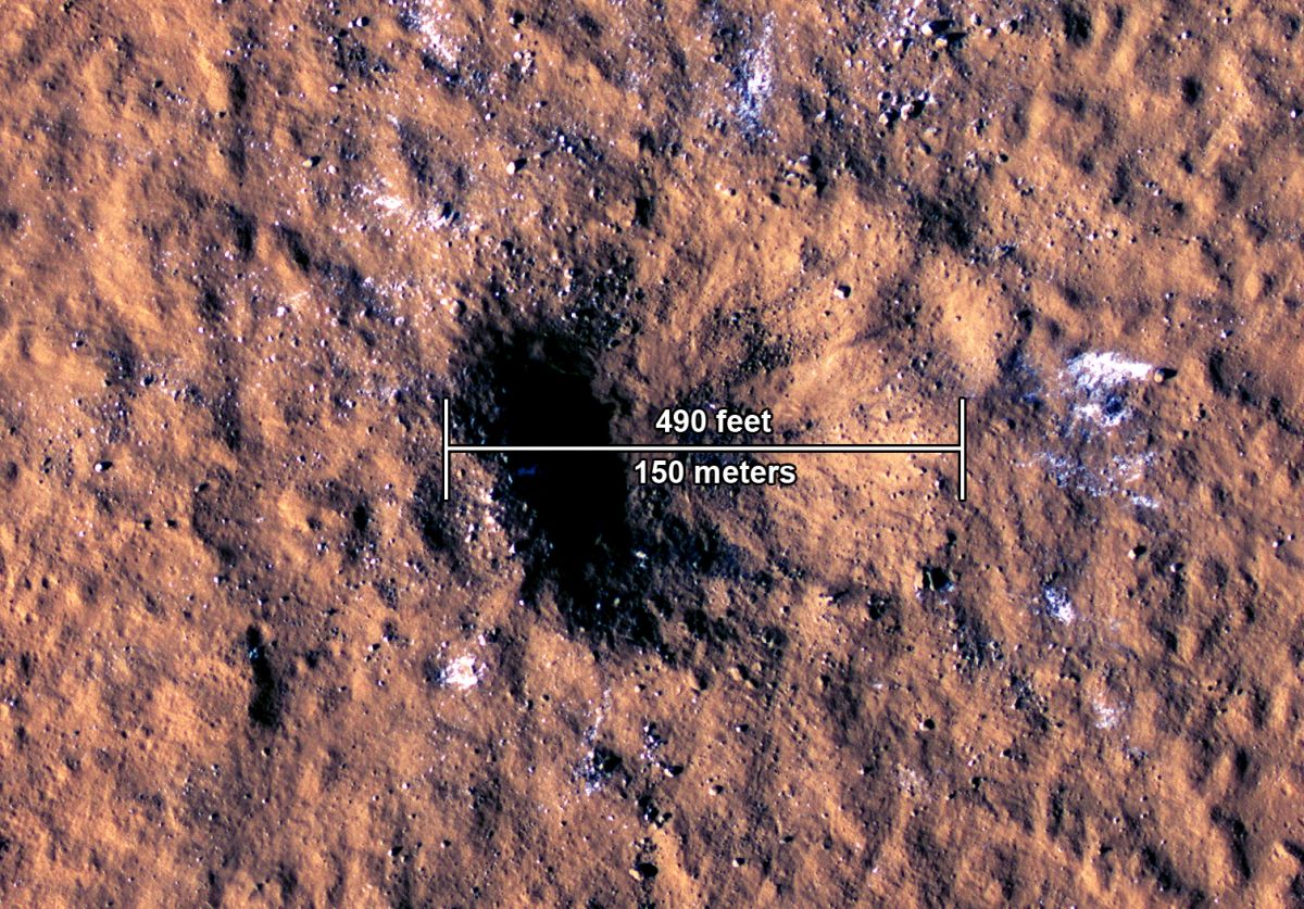 Марсоход InSight зафіксував потрясающий удар метеороида - фото