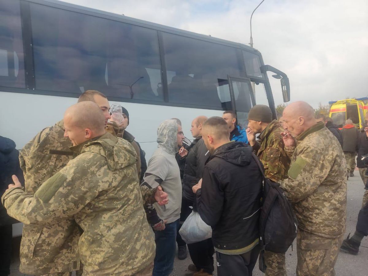 Освобождены 52 украинцев - фото