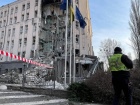 Фото разбитого отеля в центре Киева