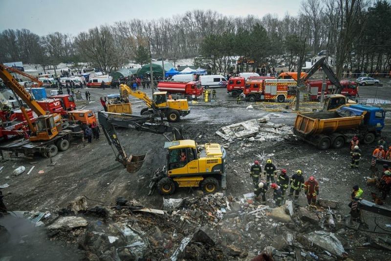 ГСЧС завершила поисково-спасательные работы в Днепре: 44 погибших - фото