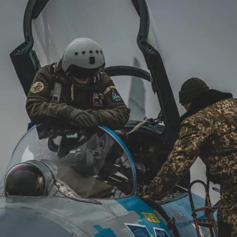 Сводка Генштаба: бои за Соледар продолжаются, сбит вражеский Ка-52 - фото