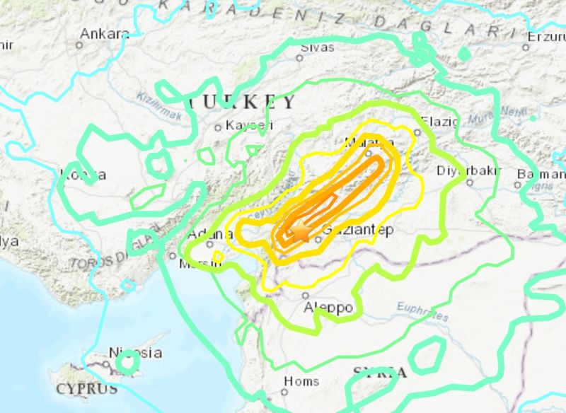 В Турции произошло мощное землетрясение - фото