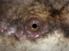 Обнаружена одна из крупнейших черных дыр из когда-либо найденных, считают астрономы
