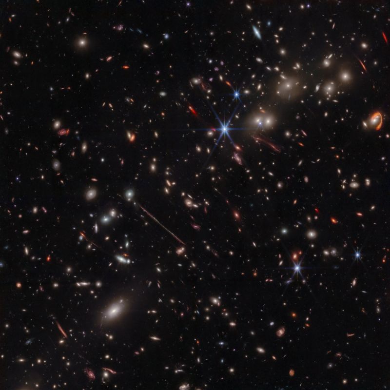 "Уэбб" обнаружил в галактическом скоплении "Эль Гордо" новые интересные детали - фото