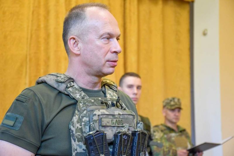 Новым главнокомандующим ВСУ назначен Сырский - фото