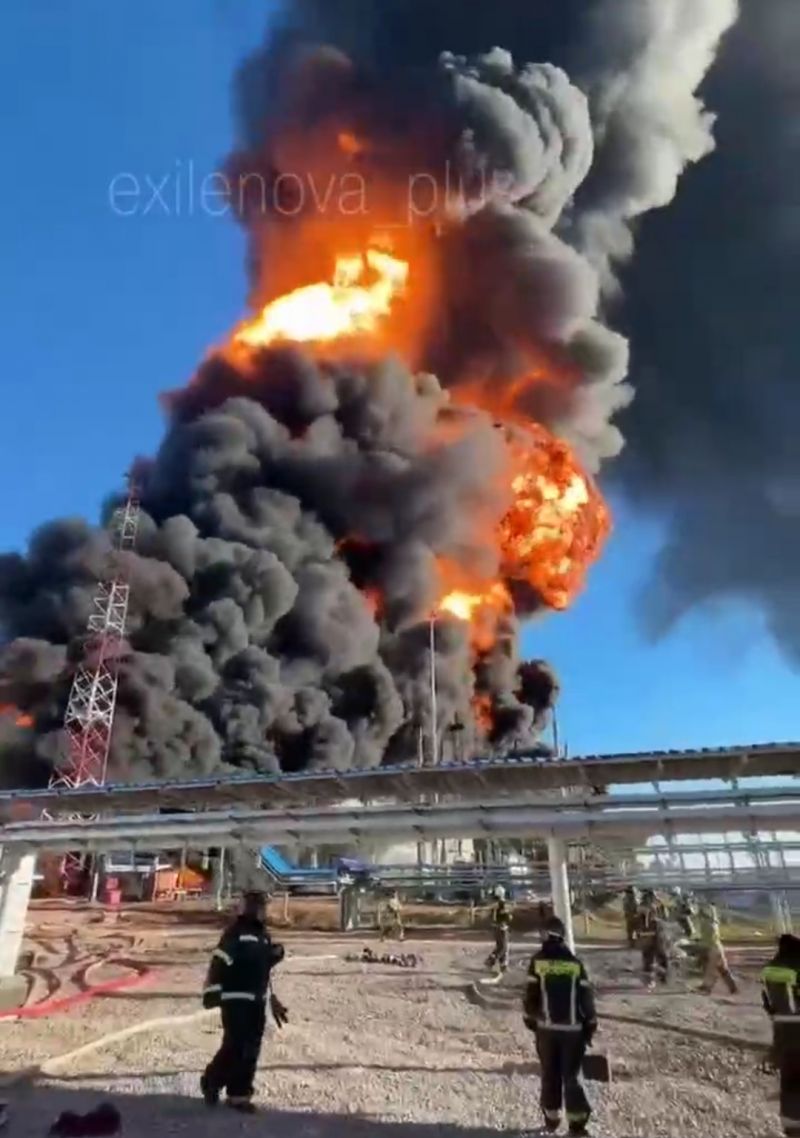 Украинские беспилотники снова успешно отработали нефтеинфраструктуру рф возле Перми - фото