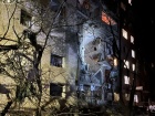 россияне прицельно ударили УАБом по жилому многоэтажному дому в Сумах